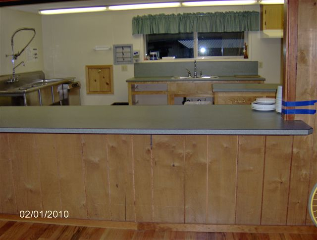 the kitchen gets new countertops!